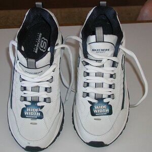 mens size 9 extra wide skechers
